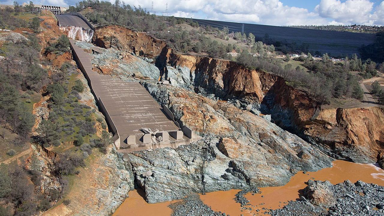 Scour damage at Oroville Dam